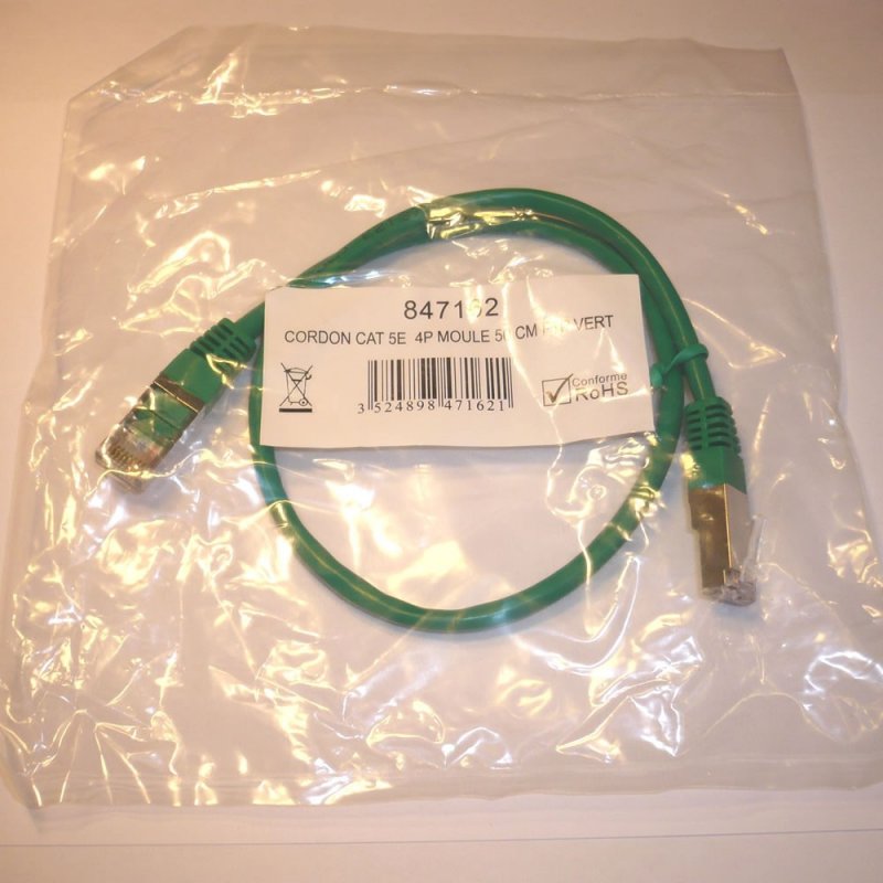 Cordon RJ45 cat7 SFTP 100 Ohms LSOH surmoulé vert 30m