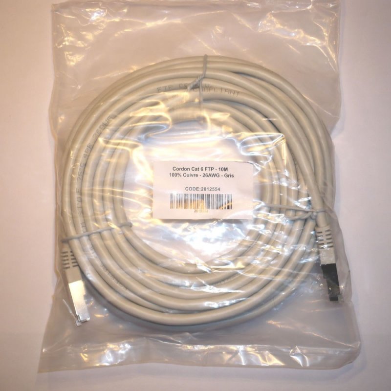 Câble Réseau RJ45 Cat.6A FTP Gris 1.0 M - Compatible PoE/PoE+ - Marque Ekivalan - Neuf